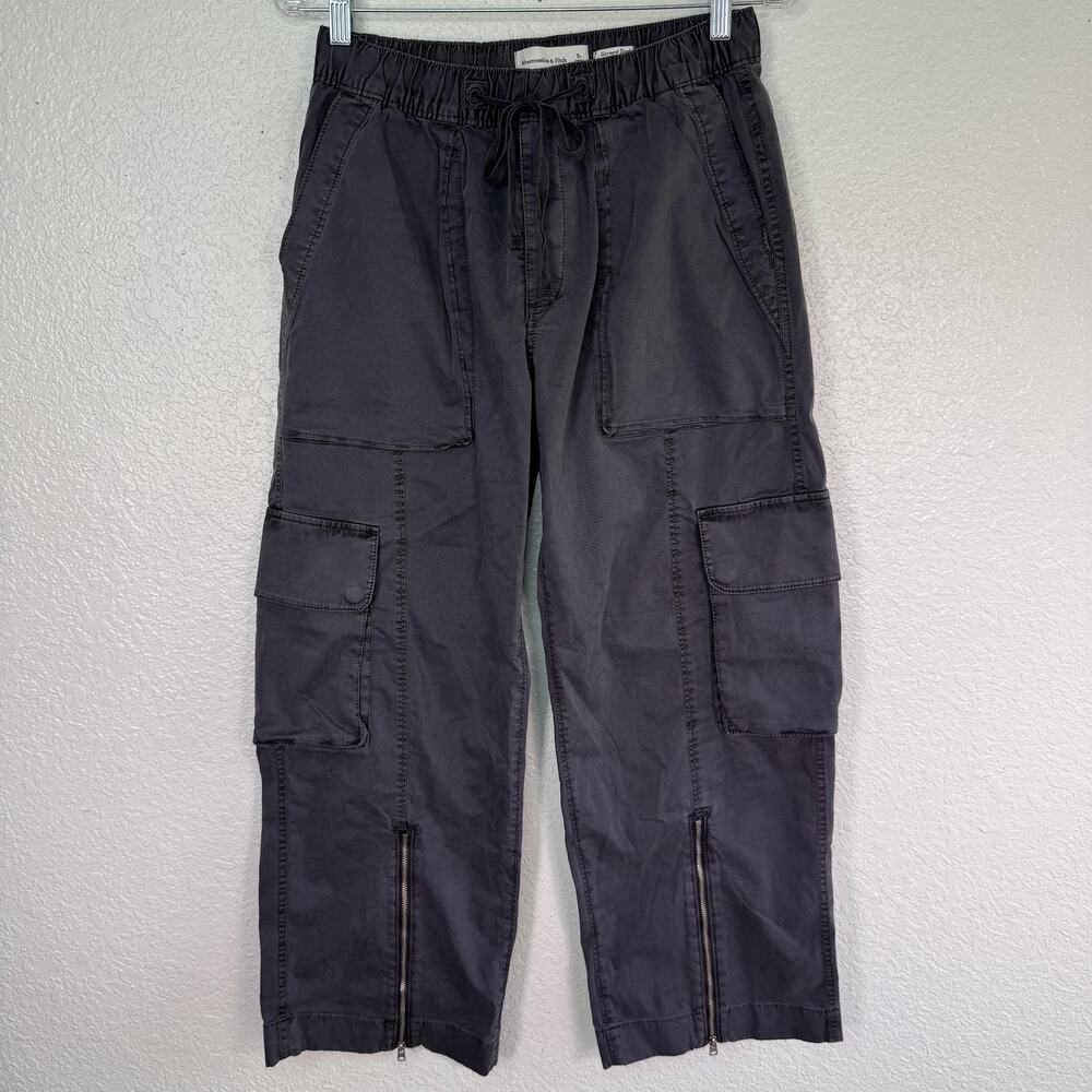 Abercrombie & Fitch Cargo Pants Women Small Short Wide Leg Ankle Zip Baggy NEW